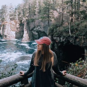 Meet your Posher, Julia